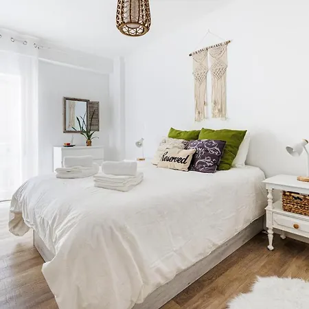 Cozy Boho House, Elegance & Comfort In Center Apartment *