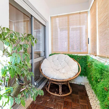 Cozy Boho House, Elegance & Comfort In Center